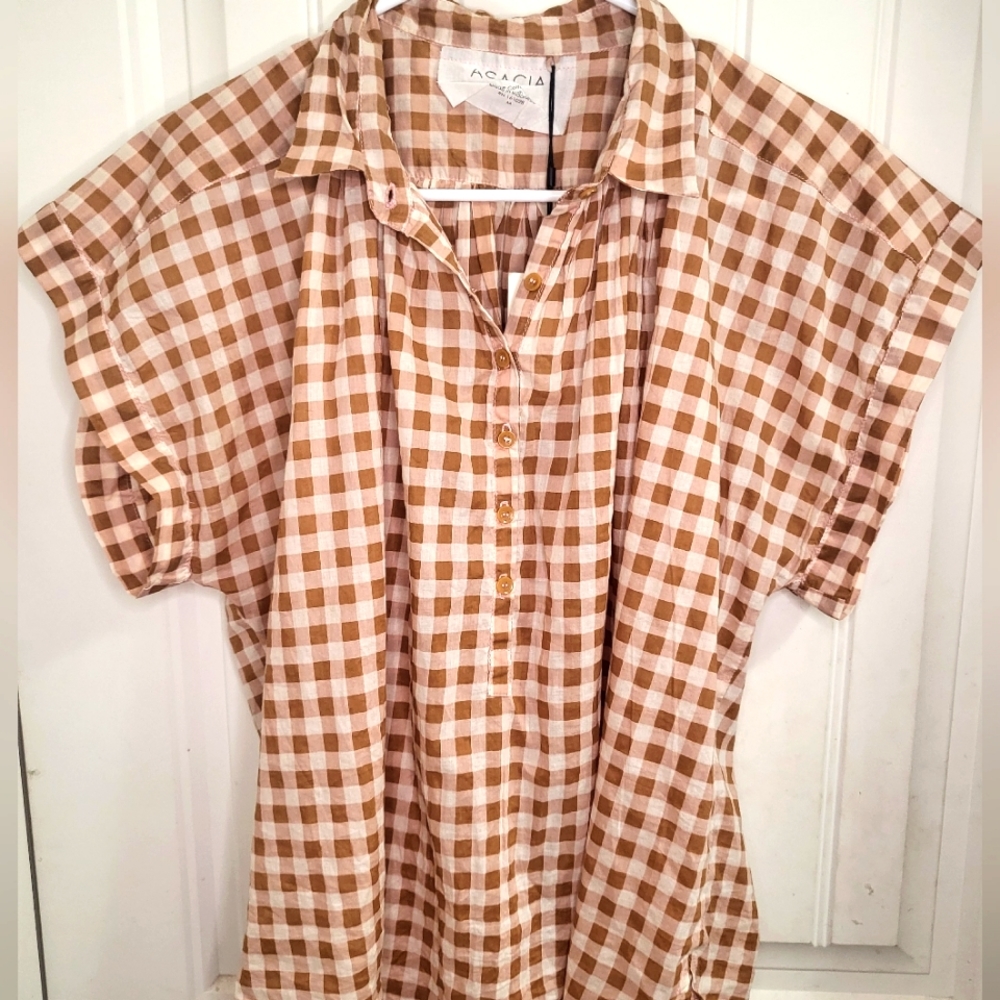 Acacia max top